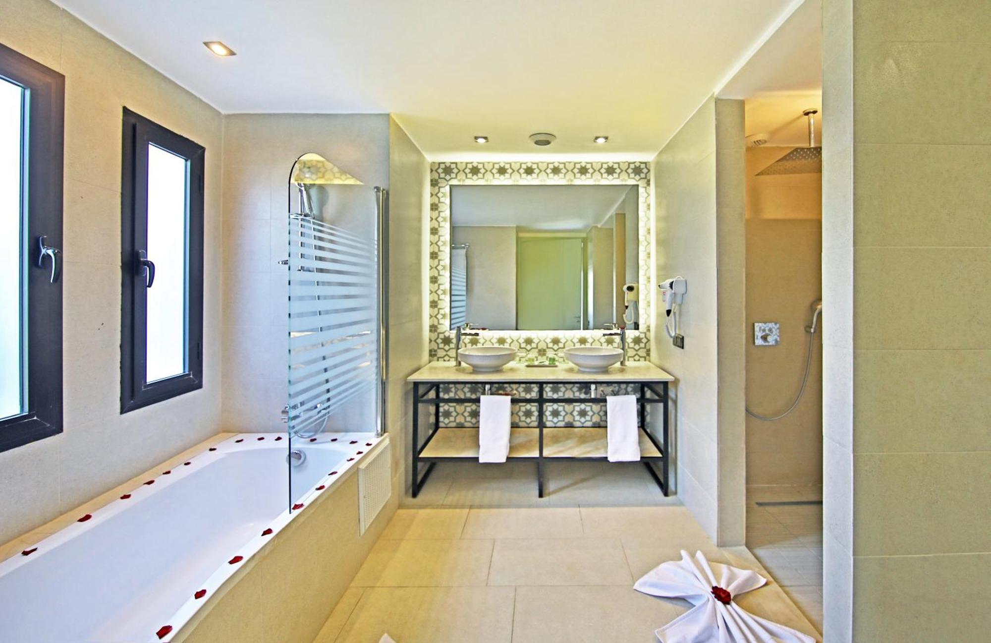 Kenzi Club Agdal Medina - All Inclusive Lahebichate Exterior foto Bathroom
